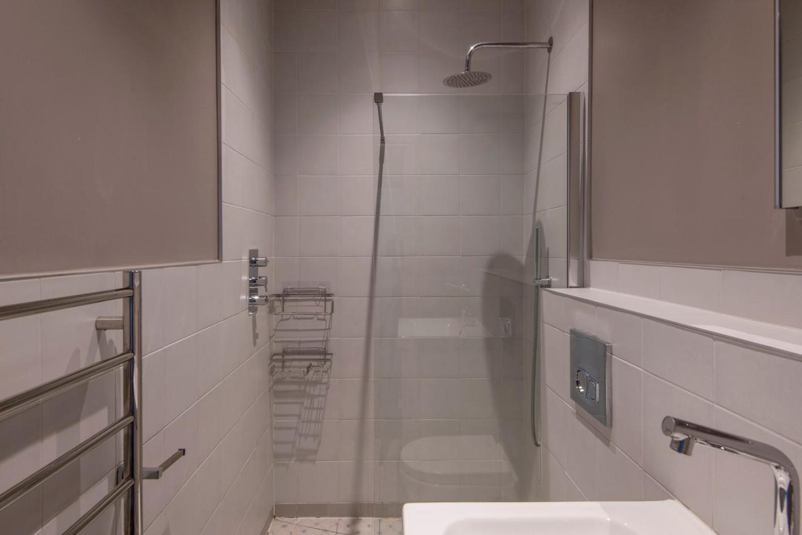 The Cleveland Arms Iii Apartment London